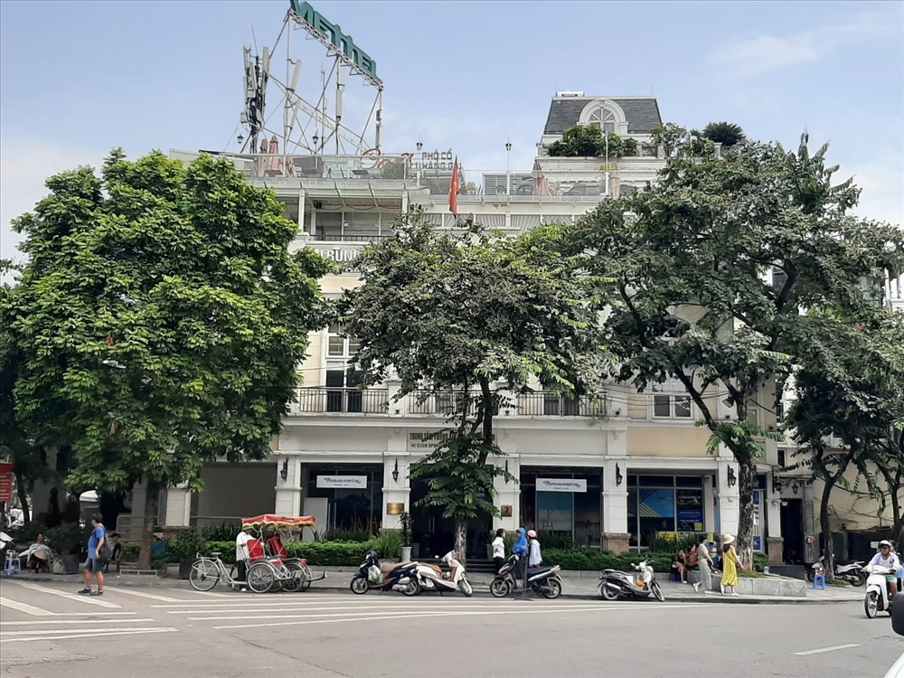 Báo cáo UBND TP. Hà Nội, UBND quận Hoàn Kiếm vẫn mong muốn được tiếp tục hợp tác để khai thác khu đất số 2 Lê Thái Tổ. Ảnh: TC