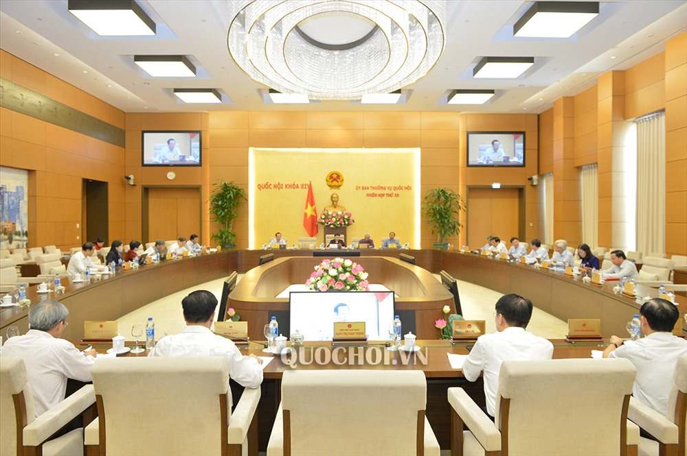 Toàn cảnh phiên họp. Ảnh Quochoi.vn