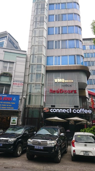 Công an khám xét nơi làm việc của luật sư Hải.
