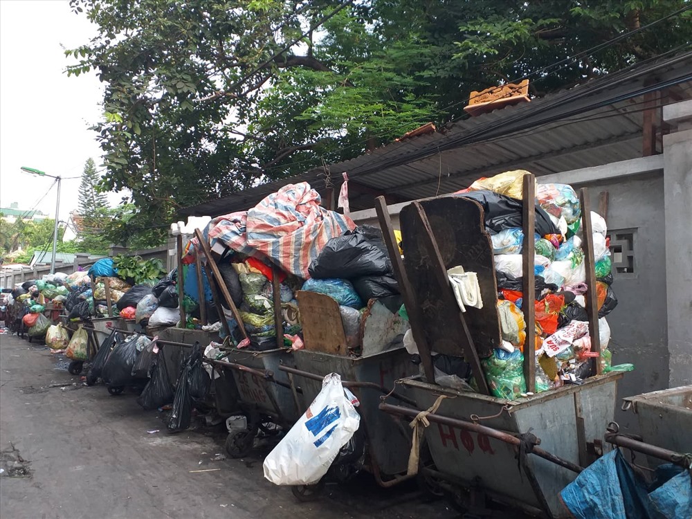 Rác ùn ứ nội đô.
