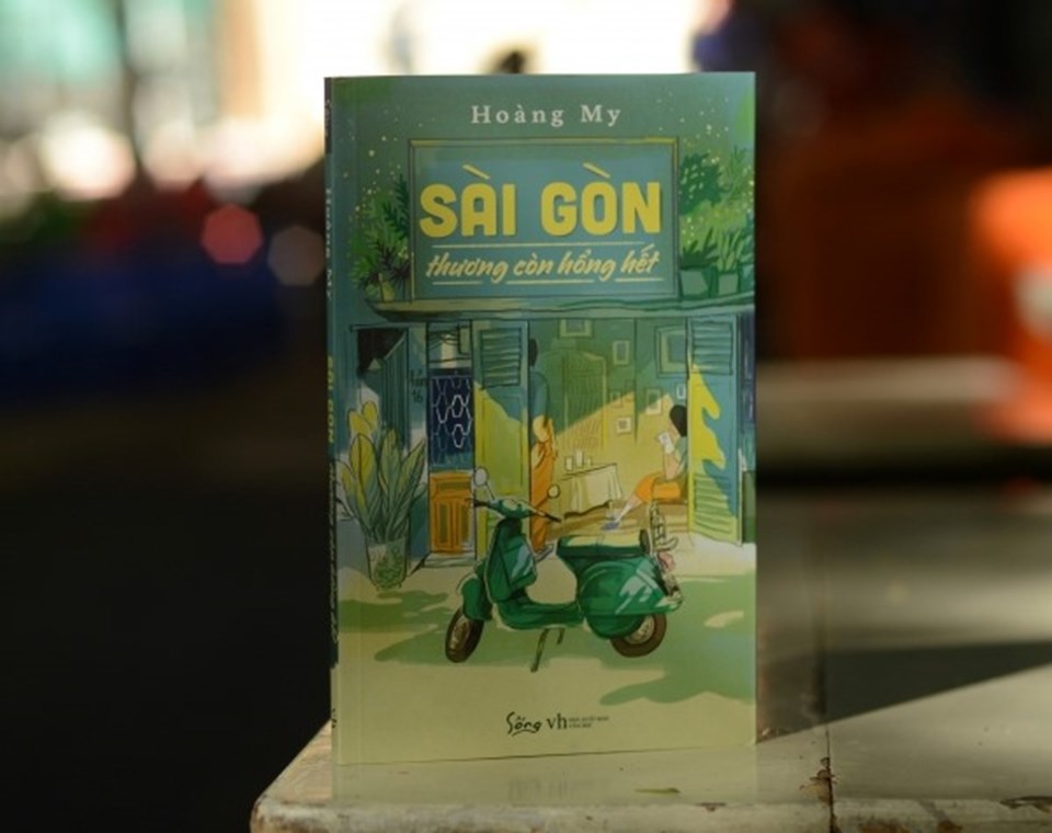 Cuốn sách của Hoàng My gồm những câu chuyện nhỏ về Sài Gòn rất đỗi thân thuộc. Cuốn sách của Hoàng My gồm những câu chuyện nhỏ về Sài Gòn rất đỗi thân thuộc.