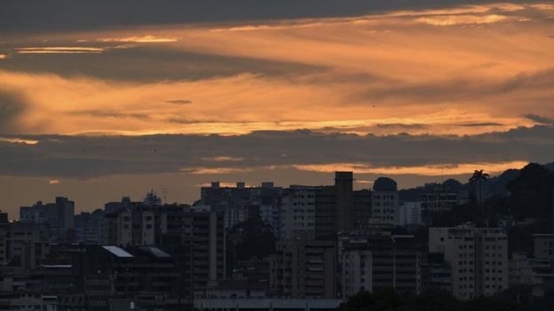 18/23 bang ở Venezuela bị mất điện hôm 22.7. Ảnh: AFP