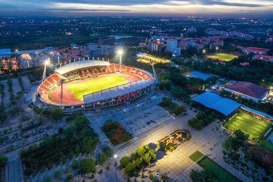 SVĐ Thammasat sẽ là nơi diễn ra trận đại chiến ĐT Thái Lan và Việt Nam. Ảnh: Thaixin LED.