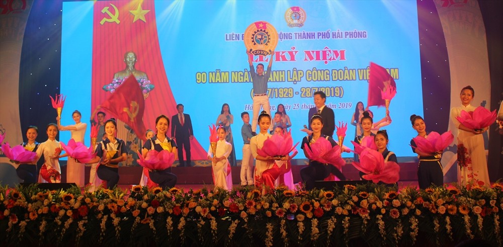 Đội ngũ CNVCLĐ TP Hải Phòng không ngừng lớn mạnh, đóng góp tích cực vào sự phát triển kinh tế - xã hội của thành phố, đất nước.