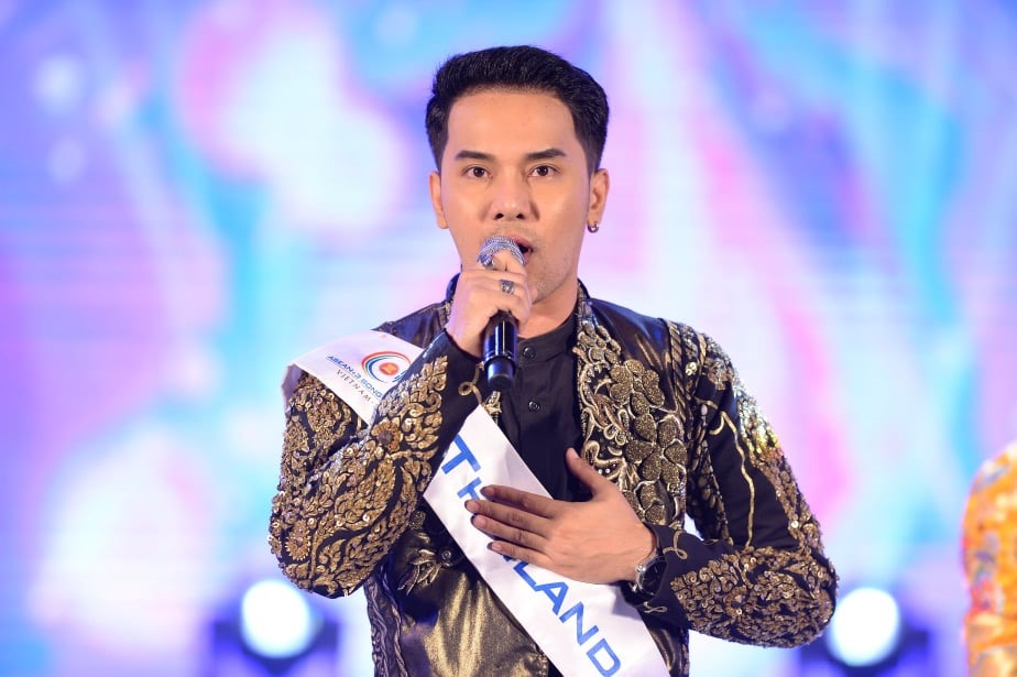 Thí sinh SateanpongKlantang của Thái Lan.