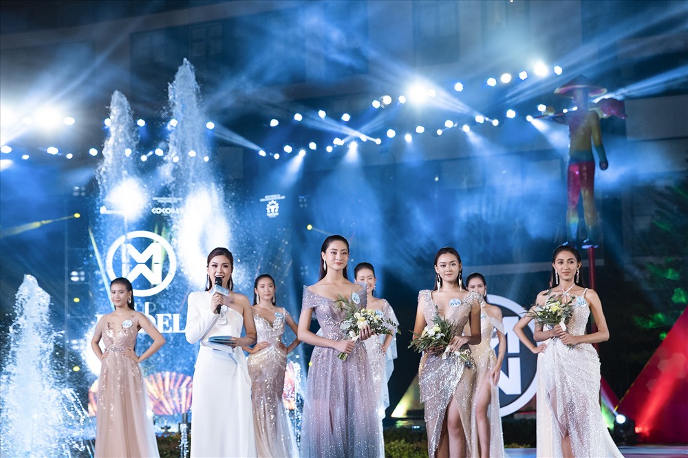 Trải qua 3 phần trình diễn, Hội đồng giám khảo cùng BGK khách mời là những nhà thiết kế tên tuổi: Lê Thanh Hoà, Đỗ Long đã chọn ra 3 gương mặt xuất sắc ứng cử danh hiệu Top Model: Nguyễn Thị Thu Hiền – SBD 500; Lương Thuỳ Linh – SBD 481; Nguyễn Tường San – SBD 055. Kết quả Top Model sẽ được công bố trong đêm chung kết Miss World 2019 vào ngày 3.8. Ảnh: MWVN.