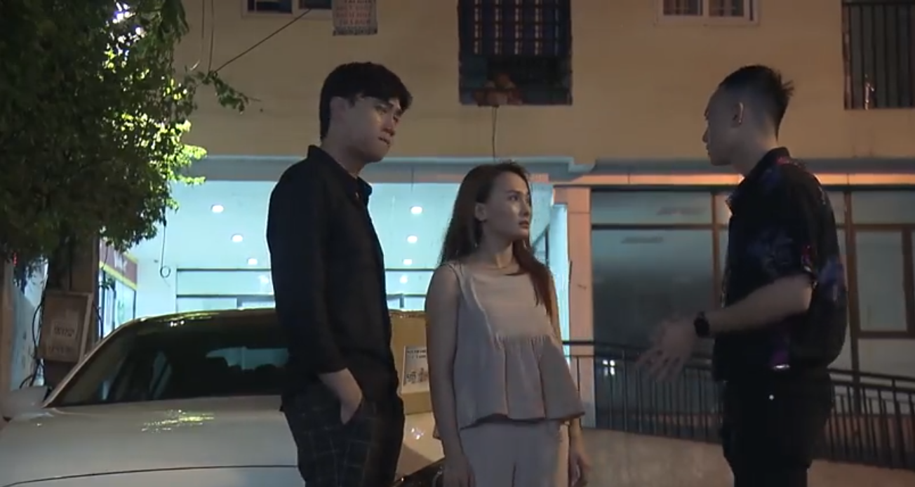 Vũ đến thăm cu Bon lúc nửa đêm. Ảnh cắt từ clip