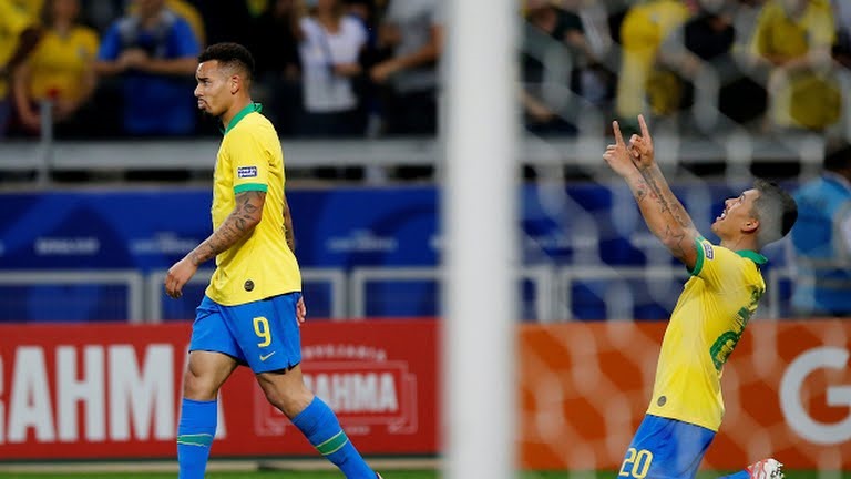 Firmino và Jesus có trận đấu quá hay. Ảnh: Reuters.