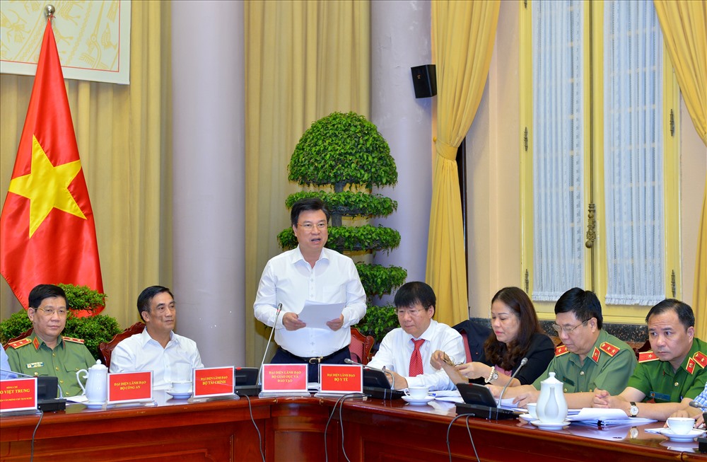 Thứ trưởng Bộ Giáo dục và Đào tạo Nguyễn Hữu Độ. Ảnh T.V
