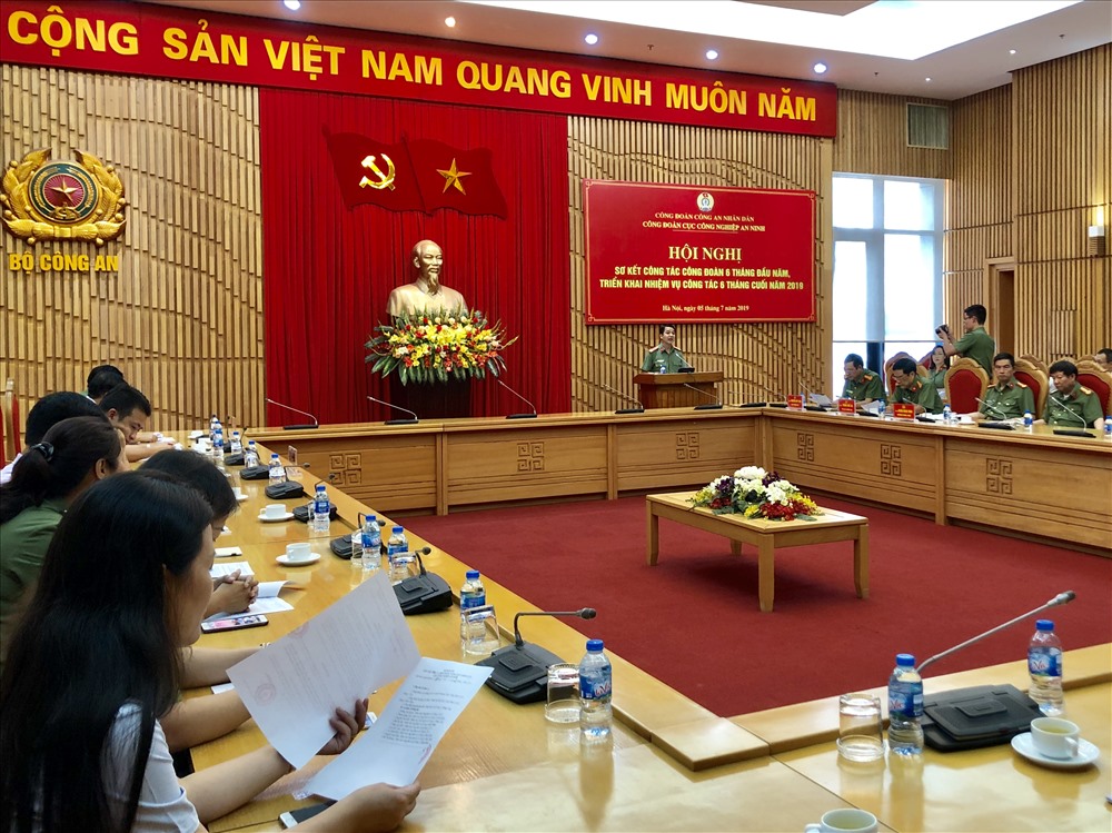 Toàn cảnh hội nghị. Ảnh: H.A