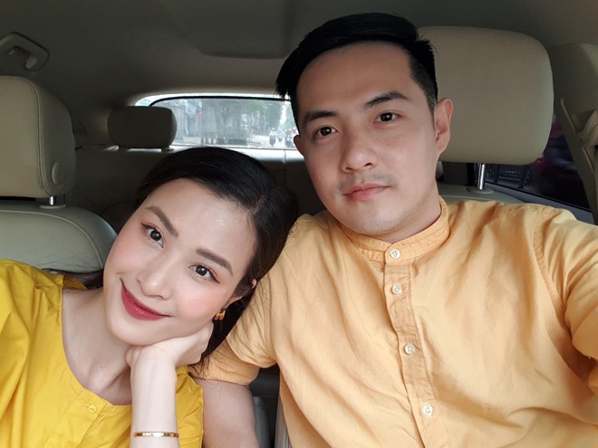 Ông Cao Thắng luôn “song hành” trên mọi nẻo đường cùng Đông Nhi.