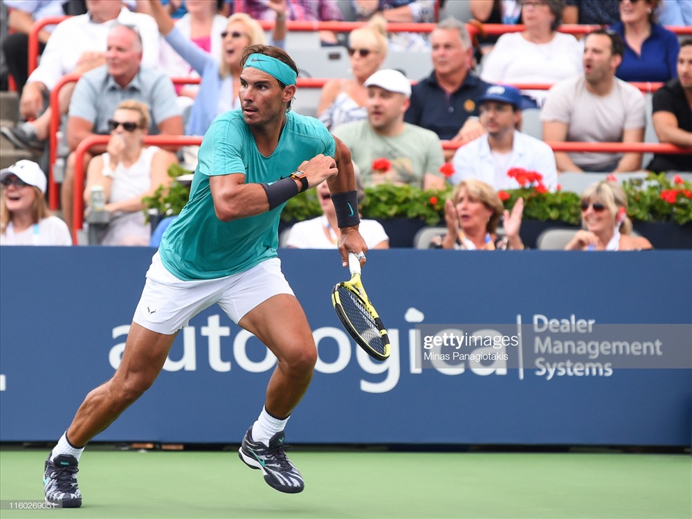 Nadal nhập cuộc khó khăn khi để thua cách biệt trong set mở màn. Ảnh: Getty.