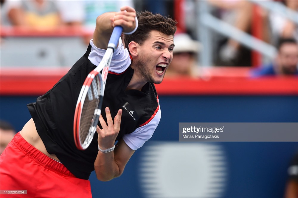 Thiem tiếp tục gây thất vọng khi bị loại dẽ dàng bởi Medvedev. Ảnh: Getty.