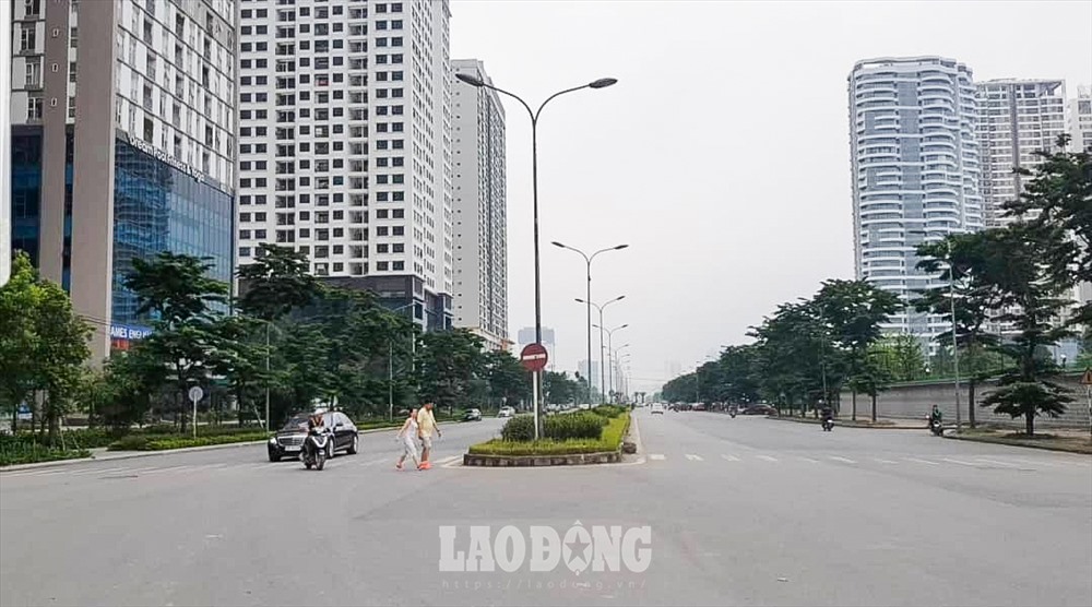 Được biết, hiện nay vì hạ tầng giao thông chưa bàn giao nên nhiều tuyến đường tại đây chưa có tên.