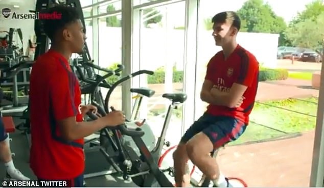 Kieran Tierney trong phòng tập riêng. Ảnh: YouTube.