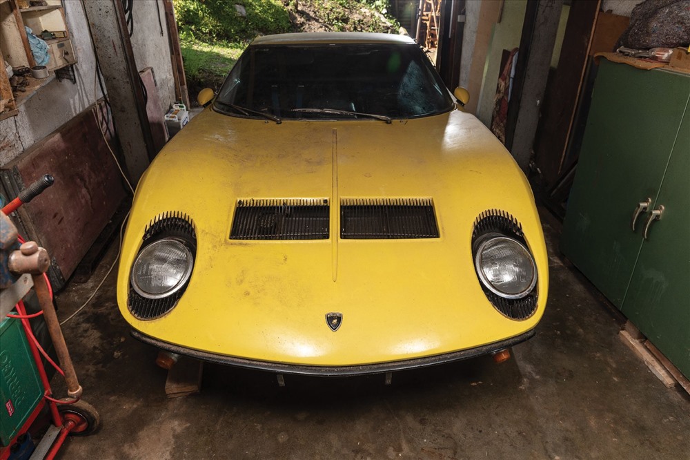 Có lịch sử gần 50 năm nhưng chiếc xe này còn khá mới. Ảnh: Carscoops