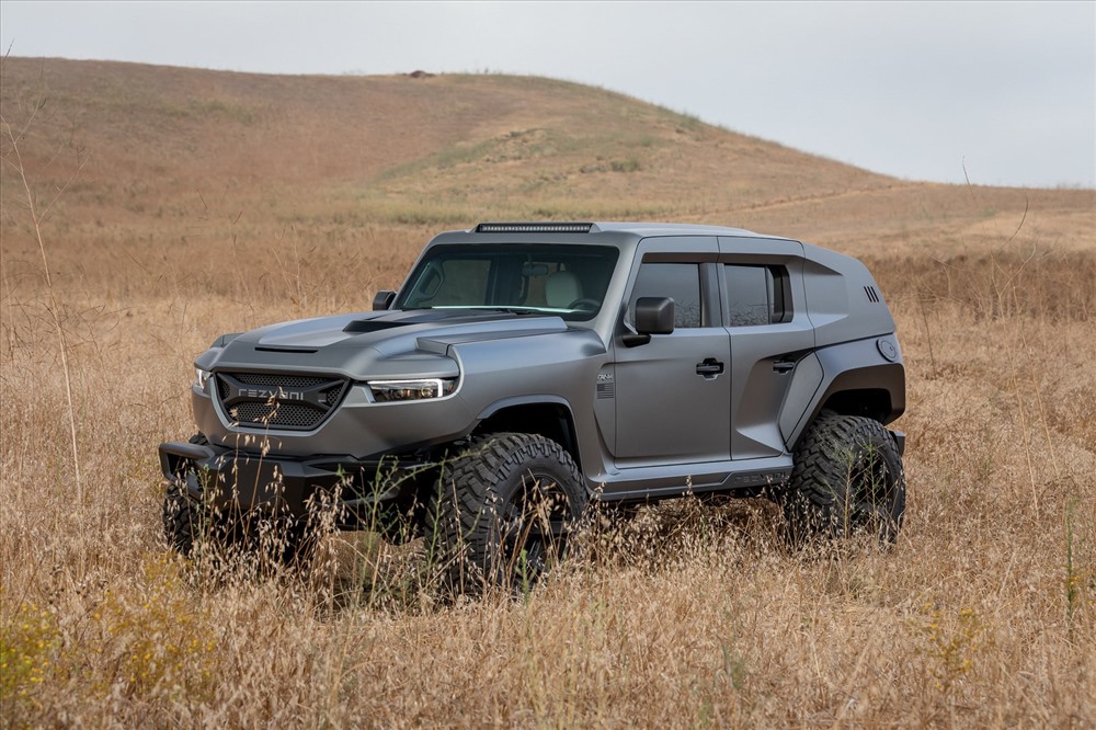 Tank Rezvani được nhà sản xuất nhận định là mẫu SUV mạnh nhất thế giới ở thời điểm hiện tại. Ảnh: Carscoops
