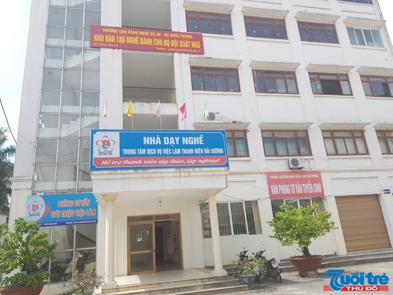 Trường Cao đẳng nghề số 20 - Bộ Quốc phòng (chi nhánh Hải Dương) cũng bị các em phản ánh không gọi đi học mà chỉ đưa tiền sau khi lấy được thẻ.