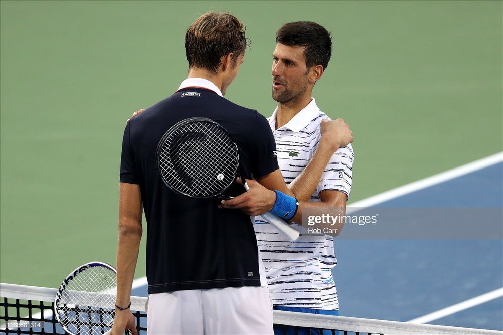 Medvedev biến Nole thành cựu vương. Ảnh: Getty.