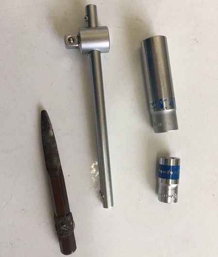 Dụng cụ Quỳnh dùng để trộm xe. ảnh: C.A