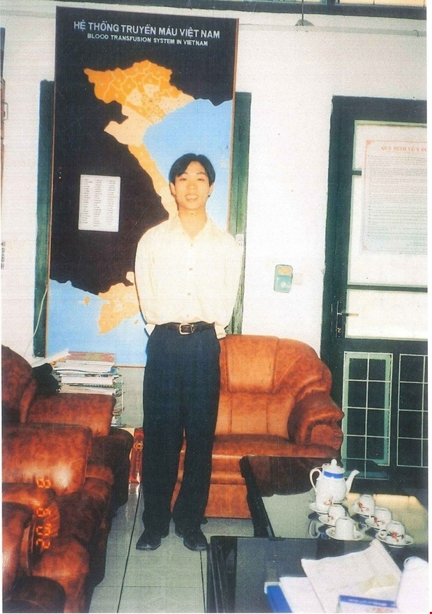 Anh Lại Huy Quốc tại Viện Huyết học - Truyền máu năm 2003, lúc này anh đã đi lại được bình thường (Ảnh tư liệu)