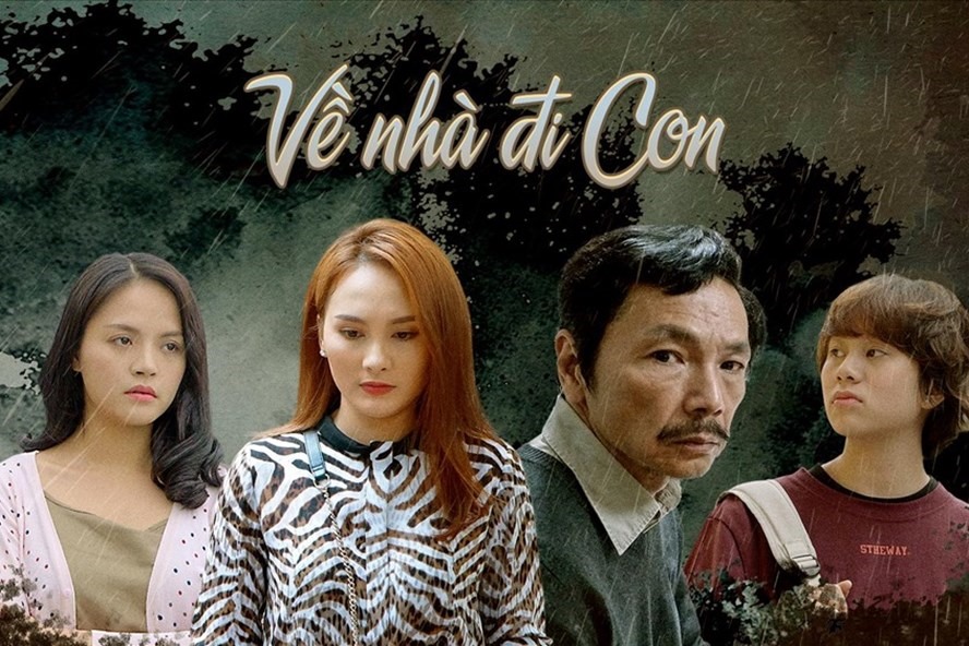 Phim “Về nhà đi con” thu hút khán giả truyền hình. Ảnh: VTV
