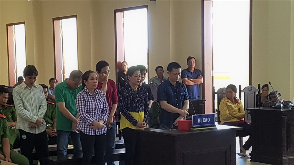 Các bị cáo tại phiên tòa. Ảnh: P.V
