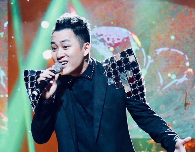 Nam ca sĩ Tùng Dương hồi hộp khi
