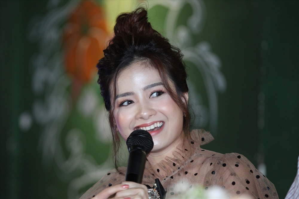Ca sĩ Dương Hoàng Yến lần đầu tiên góp mặt vào chương trình.