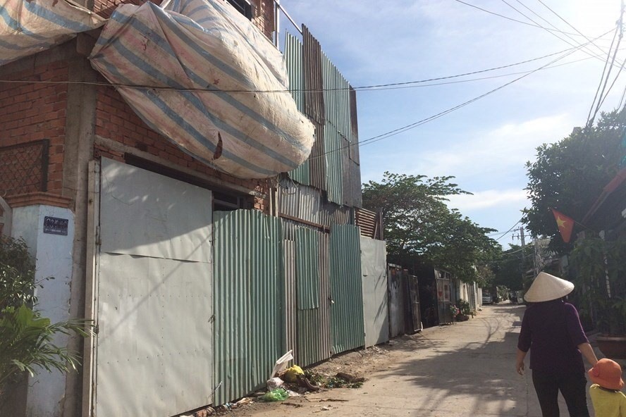 Vi phạm xây dựng ở huyện Bình Chánh. Ảnh: P.V