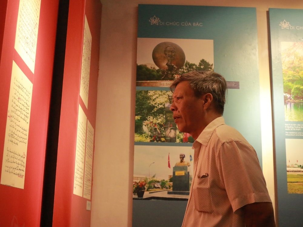 Nhân kỷ niệm 50 năm thực hiện Di chúc của Chủ tịch Hồ Chí Minh (1969-2019), Bảo tàng Lịch sử Quân sự Việt Nam tổ chức triển lãm “Di chúc của Bác – Nguồn sáng dẫn đường” gồm 3 phần: Thân thế, sự nghiệp Chủ tịch Hồ Chí Minh; Di chúc của Bác – Nguồn sáng dẫn đường; Sáng mãi phẩm chất “Bộ đội cụ Hồ” thu hút đông đảo công chúng tới tham quan.