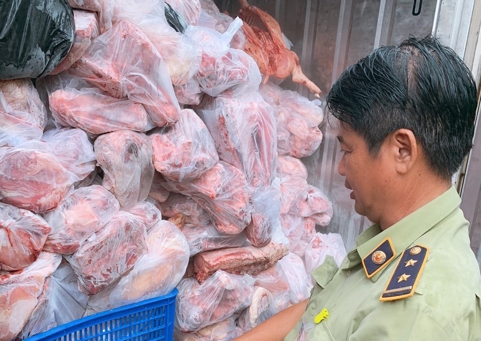 50 tấn thịt lợn không rõ nguồn gốc.