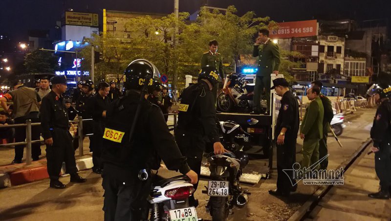 Ngoài lực lượng công khai, CSCĐ - Công an Hà Nội sẽ hóa trang chống đua xe trái phép. Ảnh: P.V