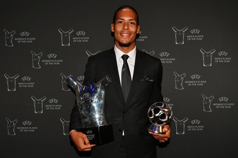 Van Dijk vừa lập cú đúp danh hiệu cá nhân. Ảnh: UEFA