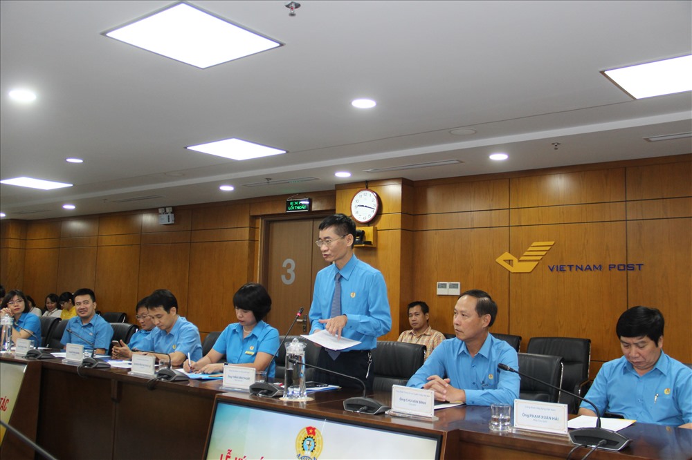 Đồng chí Trần Văn Thuật, Phó Chủ tịch Tổng Liên đoàn lao động Việt Nam phát biểu tại Lễ ký kết
