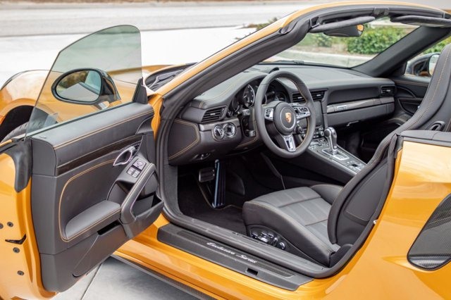 Chiếc xe trên chỉ được sản xuất ở mức độ giới hạn. Ảnh: Carscoops