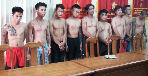 Các đối tượng tham gia “khủng bố” quán phở Hòa. Ảnh CACC