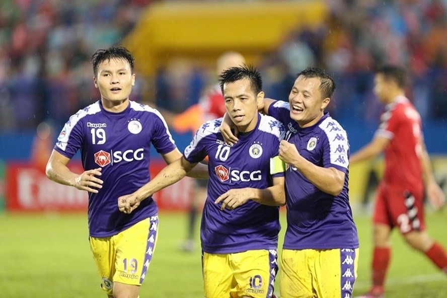 Văn Quyết ghi bàn giúp Hà Nội thắng 1-0 ở lượt đi. Ảnh: Anh Mai