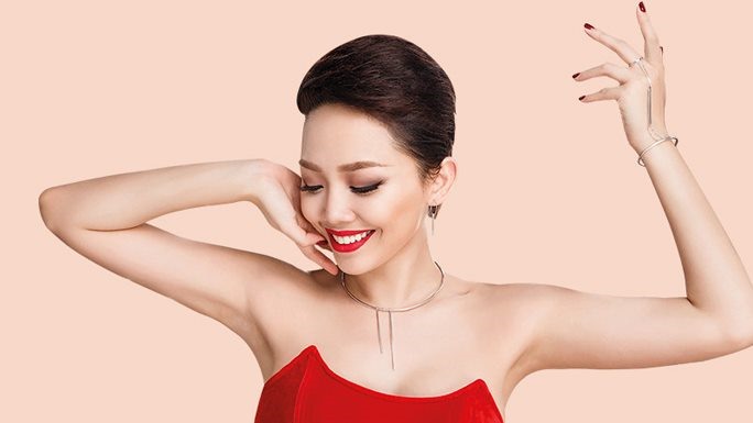 Noo Phước Thịnh và Tóc Tiên sẽ là hai ca sĩ góp mặt trong show diễn này. Ảnh: ST.