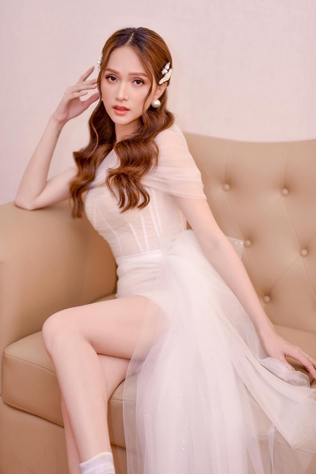 Hoa hậu Hương Giang. Ảnh: FBNV