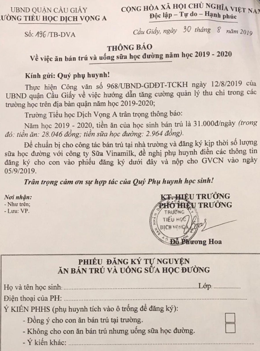 Nhiều trường sau khi lấy ý kiến về việc tham gia ăn bán trú và uống sữa học đường đã thay đổi phương án thu chi. Ảnh: D.T