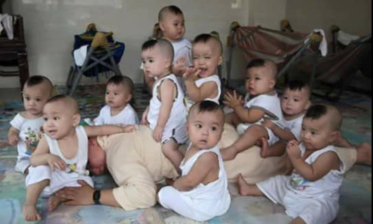 Các cháu chưa đến tuổi đi học thì được chăm sóc tại chùa. Ảnh TK.