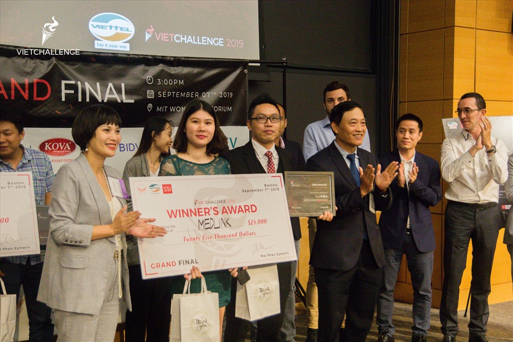 Medlink giành giải quán quân tại VietChallengge 2019. Ảnh: V.T