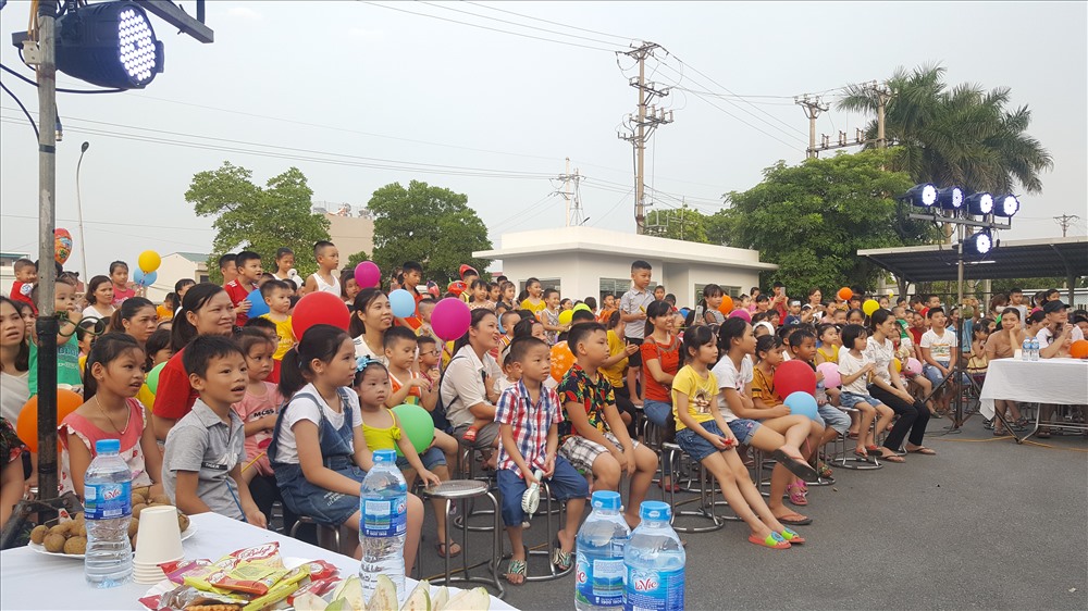 Con CNLĐ Cty ASTI vui hội Trung thu 2019. Ảnh: G.M