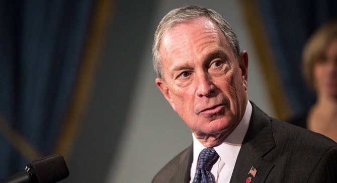 Michael Bloomberg là người sáng lập công ty tài chính, dữ liệu, phần mềm, truyền thông Bloomberg LP với doanh thu khoảng 9 tỉ USD mỗi năm. Hiện ông đang nắm giữ 88% cổ phần của tập đoàn này. Ngoài kinh doanh, tỉ phú Bloomberg còn là một chính trị gia. Ảnh: Getty Images