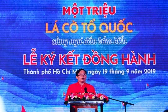 Ông Tô Đình Tuân, Tổng Biên tập Báo Người Lao Động phát biểu tại sự kiện.