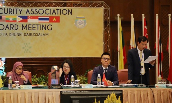 Tổng Thư ký ASSA nhiệm kỳ 2018-2019 điều hành thảo luận