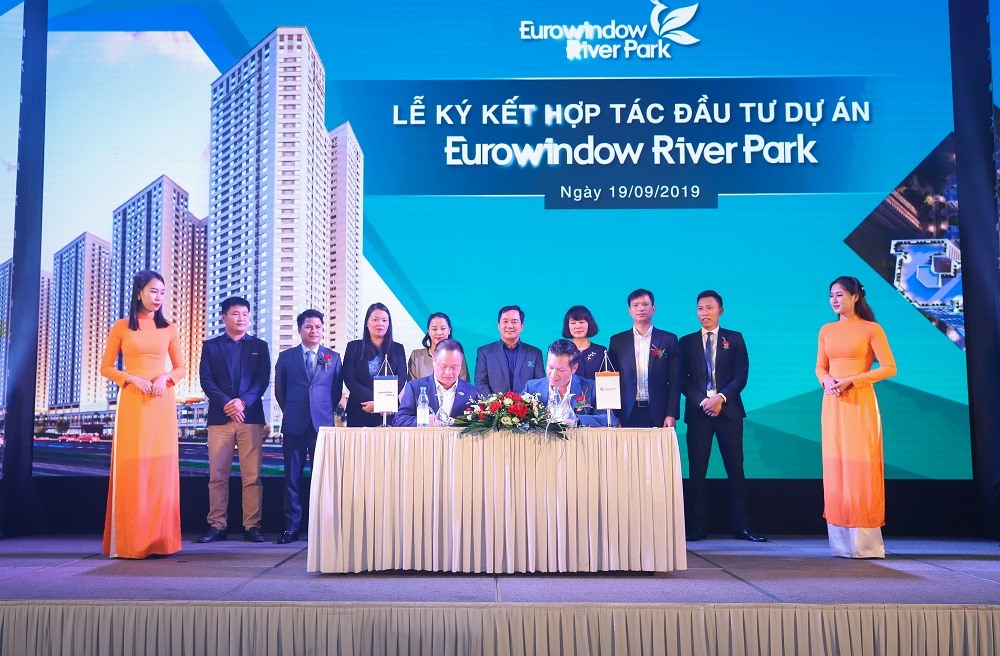 Eurowindow Holding và CenLand bắt tay hợp tác đầu tư dự án Eurowindow River Park. Ảnh: NSM