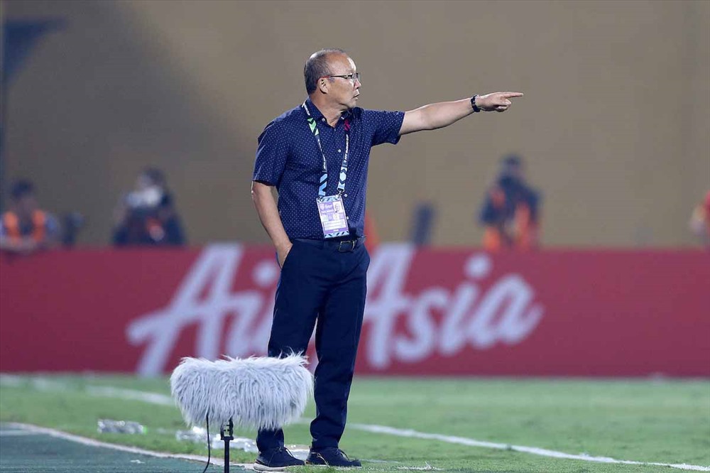 HLV Park Hang-seo có 2 trận đấu vào tháng 10 để cải thiện thứ hạng FIFA của tuyển Việt Nam. Ảnh: H.A