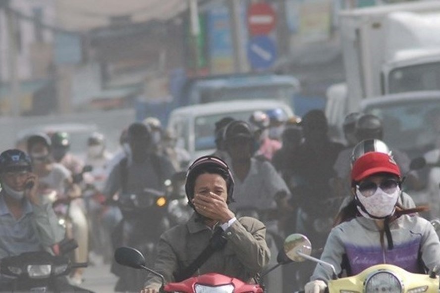 Hà Nội có chất lượng không khí kém nhiều ngày trong tuần. Ảnh: TTXVN.